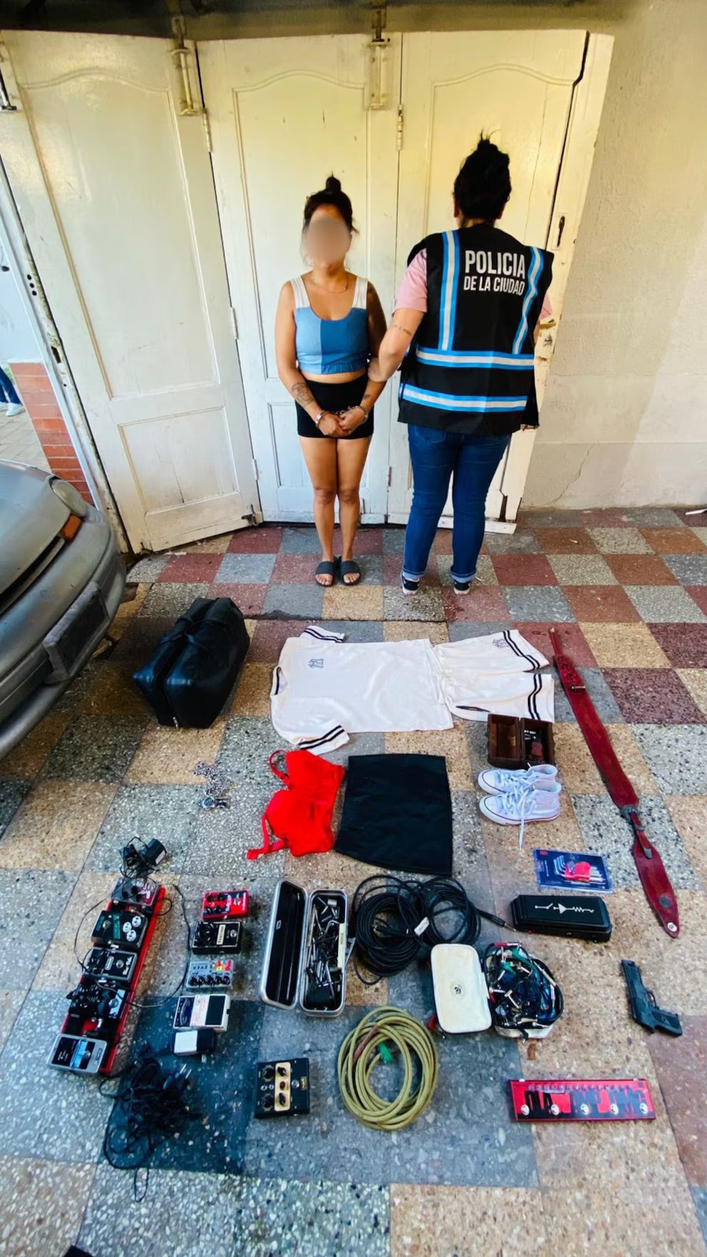 Cayó una acusada por el robo a “Alambre” González